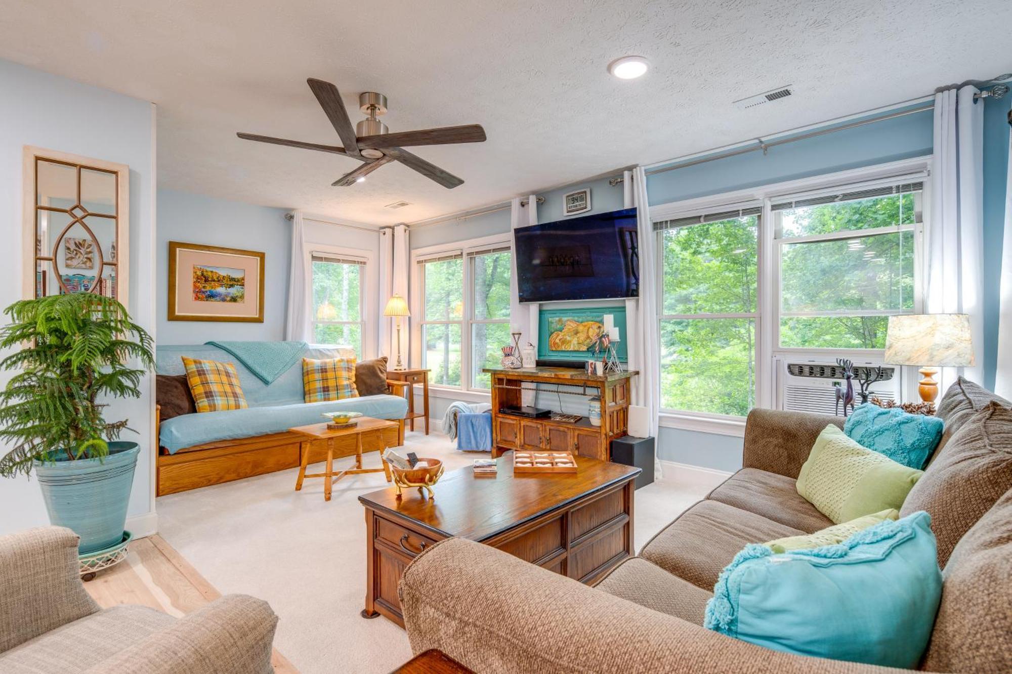 Creekside Hendersonville Haven Hot Tub And Fire Pit Bagian luar foto